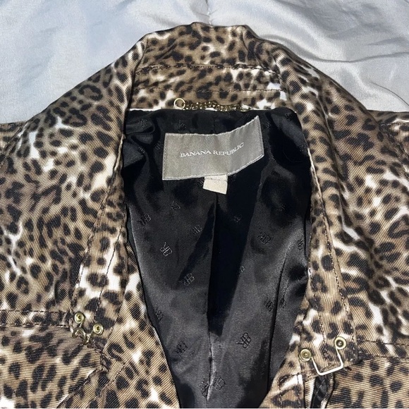 Banana Republic Leopard Print Short Trench Coat Jacket - Picture 3 of 6